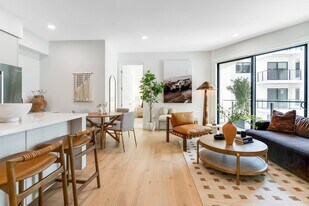 Ten310 in Los Angeles, CA - Building Photo