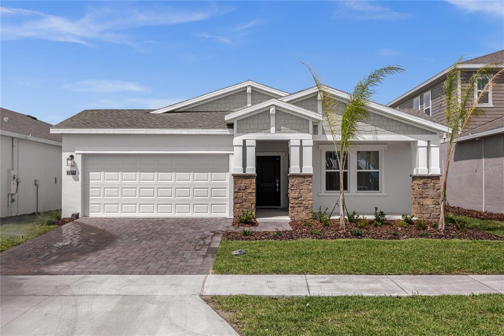 2599 Runners Cir-Unit -B in Clermont, FL - Building Photo