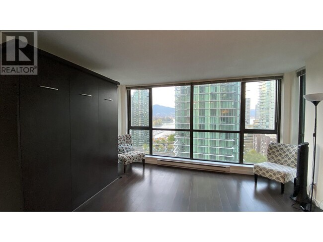 1331-1331 Alberni St in Vancouver, BC - Building Photo - Building Photo