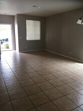 7723 Hampton Cove Ln in Las Vegas, NV - Building Photo - Building Photo