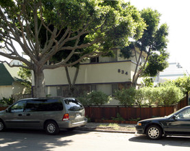 834 Grant St in Santa Monica, CA - Building Photo - Building Photo