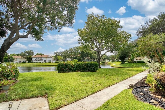 8159 Andover Ct in West Palm Beach, FL - Building Photo - Building Photo