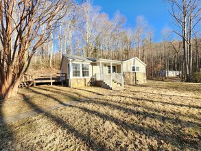 39 Summer Haven Rd in Swannanoa, NC - Building Photo - Building Photo