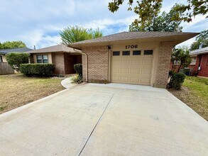 1706 Canterbury St in Norman, OK - Building Photo - Building Photo