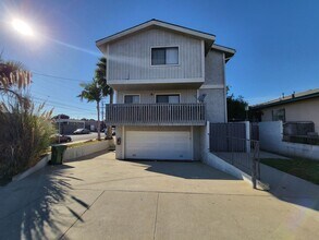 11533 Freeman Ave in Hawthorne, CA - Foto de edificio - Interior Photo