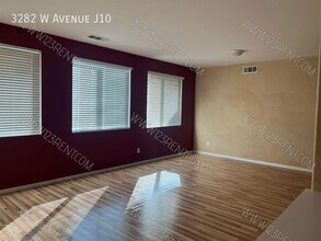 3282 W Ave J 10 in Lancaster, CA - Building Photo - Building Photo