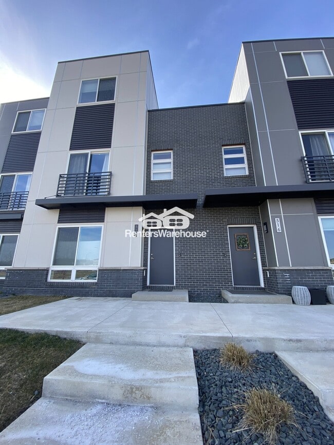 property at 522 SW 12th St