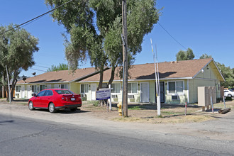 Winton Apartments in Winton, CA - Building Photo - Building Photo