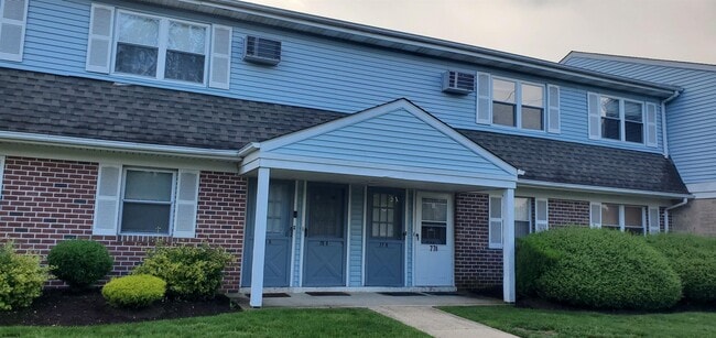 property at 77B Oxford Village