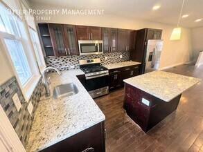 6451 N 16th St in Philadelphia, PA - Building Photo - Building Photo