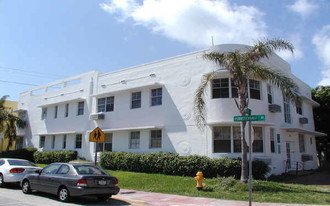 600 15th St Apartments