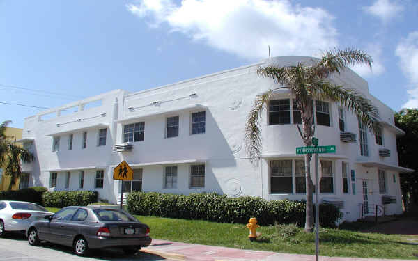 600 15th St in Miami Beach, FL - Building Photo