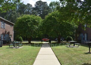 24 Rey Dan Ave in Buies Creek, NC - Foto de edificio - Building Photo