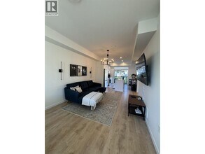 24951-24112 112 Ave in Maple Ridge, BC - Building Photo - Building Photo