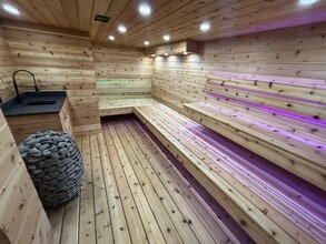 1008 Lambeth Dr, Unit W/OSauna in Columbus, OH - Foto de edificio - Building Photo