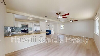 84-575-575 Kili Dr in Waianae, HI - Building Photo - Building Photo