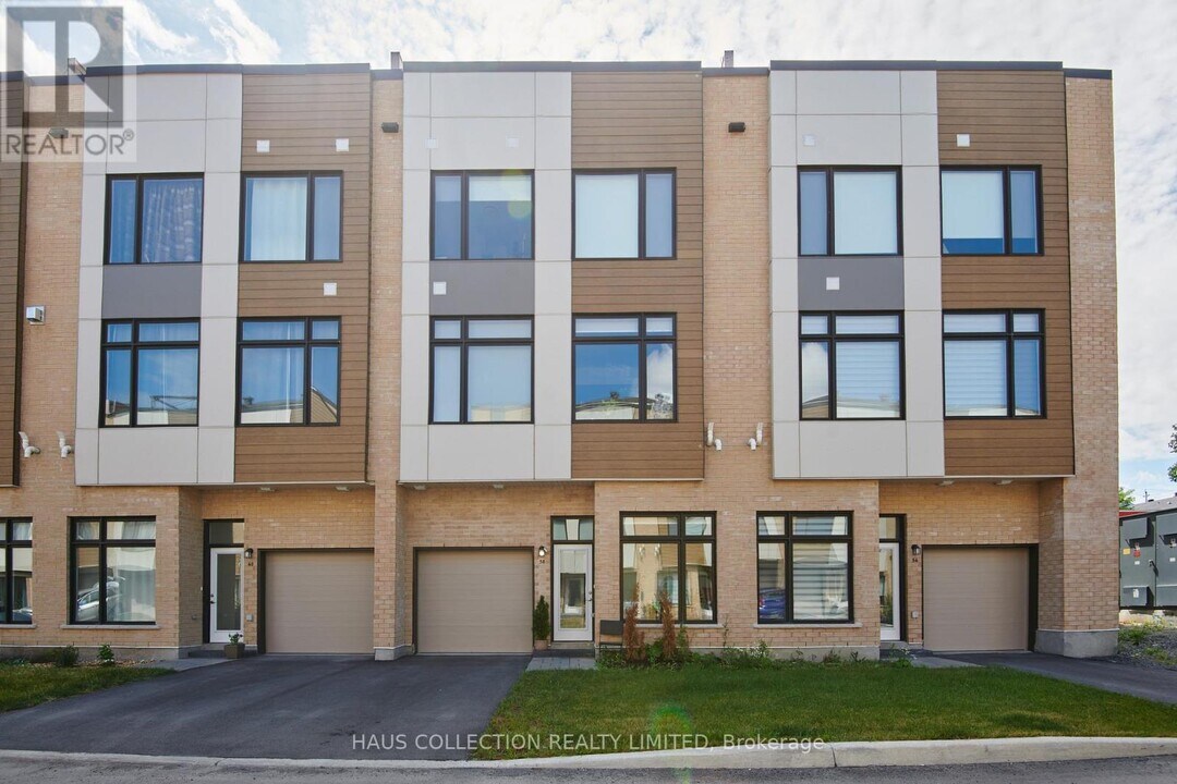 58 Cherry Blossom Private in Ottawa, ON - Building Photo