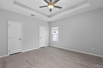 1917 Davenport St, Unit 4 in Weslaco, TX - Building Photo - Building Photo