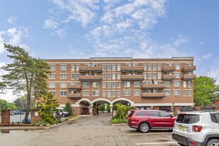 19 Lakeside Avenue in Pompton Lakes, NJ - Building Photo