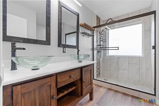 property at 5904 Chuckwagon Cir