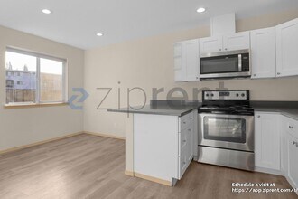 2636 Reid Ave in Bremerton, WA - Building Photo - Building Photo