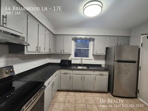 40-44 Briarwood Ln in Branford, CT - Building Photo - Building Photo