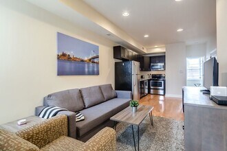 2551 Grays Ferry Ave in Philadelphia, PA - Building Photo - Building Photo