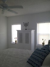 7835 Harding Ave-Unit -B in Miami Beach, FL - Building Photo - Building Photo