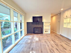 1111 NE 112th Ave in Portland, OR - Building Photo - Building Photo