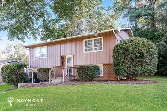 1351 W Sedgefield Dr in Winston-Salem, NC - Building Photo - Building Photo