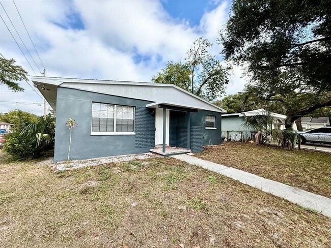 1302 E New Orleans Ave in Tampa, FL - Building Photo - Building Photo