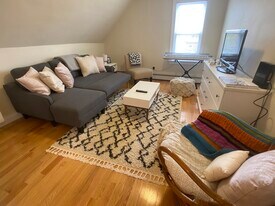 67 Temple St, Unit 3 in Somerville, MA - Building Photo