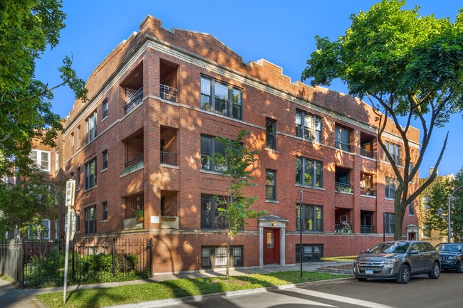 property at 7461 N Seeley Ave