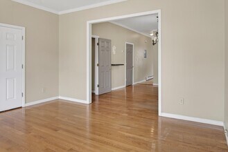 26 Gautier Ave in Jersey City, NJ - Building Photo - Building Photo