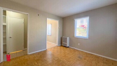 4360-4364 Texas St in San Diego, CA - Building Photo - Interior Photo