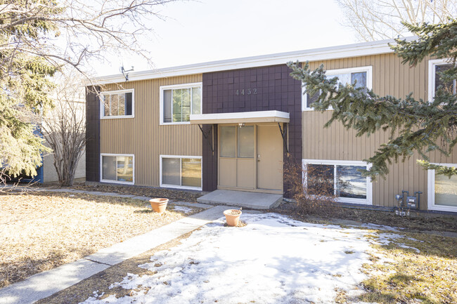 4432 4 St NW in Calgary, AB - Building Photo - Building Photo