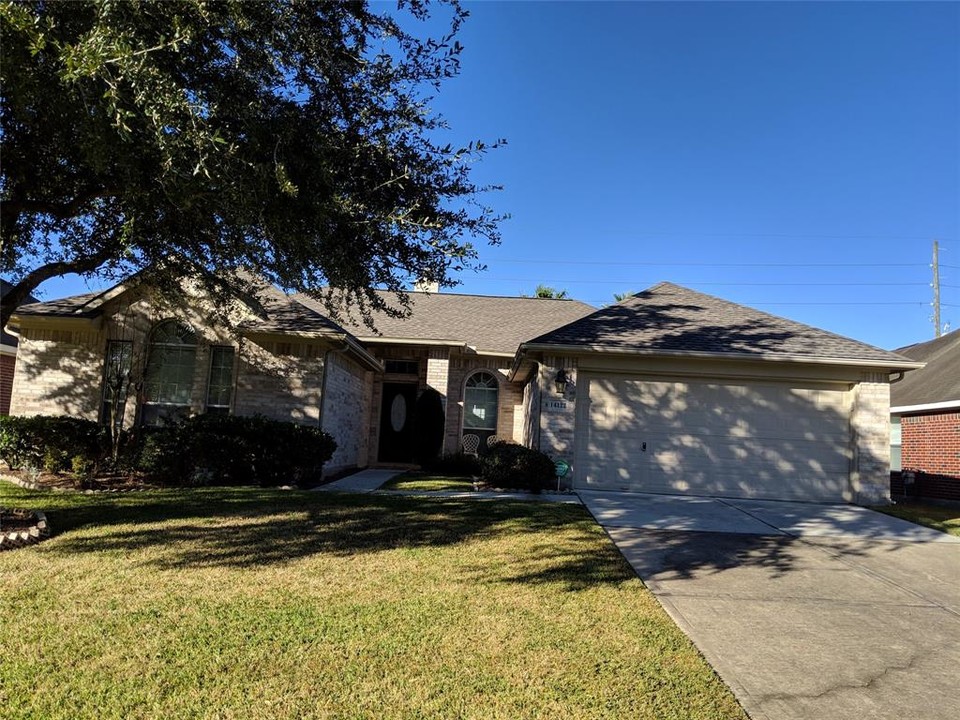 14122 Silver Glade Ln in Sugar Land, TX - Building Photo