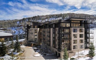 130 Wood Rd, Unit 460-462 in Snowmass Village, CO - Building Photo