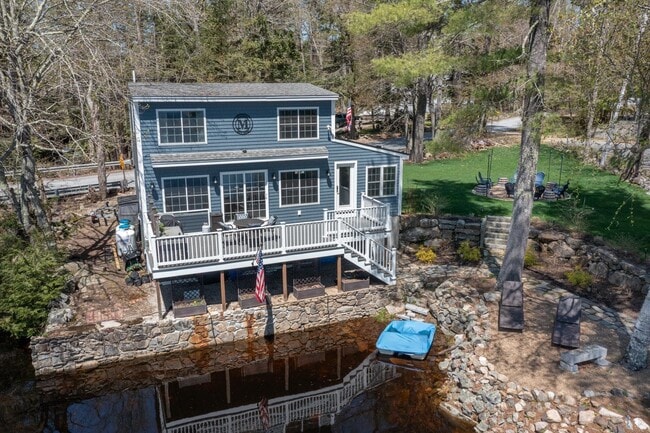 438 Bow Lake Rd in Northwood, NH - Foto de edificio - Building Photo