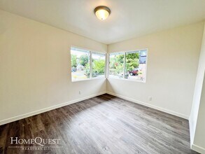 343 Maluniu Ave in Kailua, HI - Building Photo - Building Photo