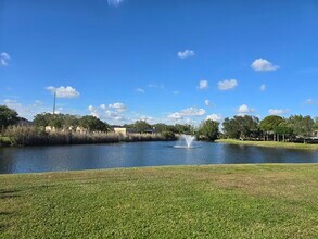 3811 38th Way in West Palm Beach, FL - Building Photo - Building Photo