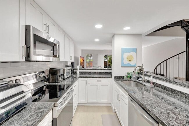 property at 640 Tennis Club Dr