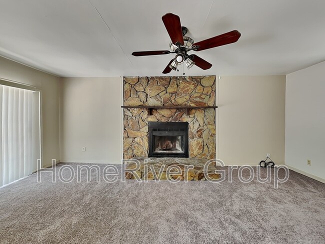 6153 Spring Hill Dr in Spring Hill, FL - Building Photo - Building Photo