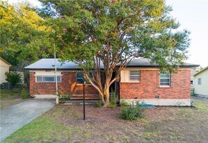 809 Shady Ln in Copperas Cove, TX - Building Photo
