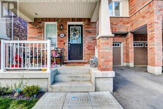682 Laking Terrace in Milton, ON - Building Photo - Building Photo