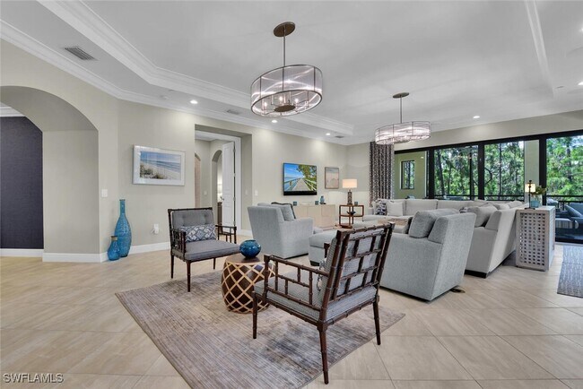 property at 2739 Tiburon Blvd E