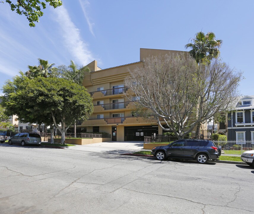 836 S Berendo St in Los Angeles, CA - Foto de edificio