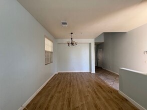 448 Sonora Cir in Redlands, CA - Building Photo - Building Photo