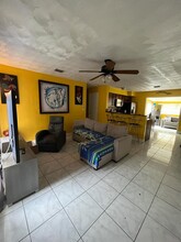 2764 SW 47th St in Fort Lauderdale, FL - Building Photo - Building Photo