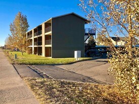Ridge View Flats in Belgrade, MT - Building Photo